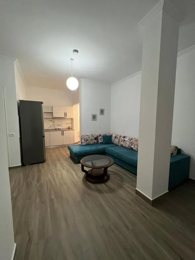 **  Red Rose Guest House 골렘 알바니아