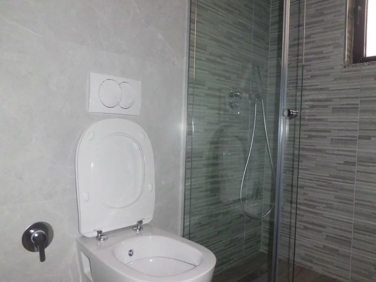 Red Rose Guest House 골렘