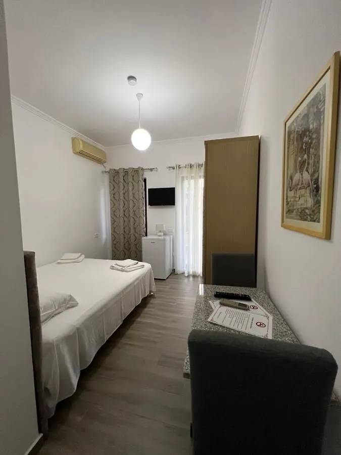 Red Rose Guest House Golem  2*, Golem (Tirana) Albania
