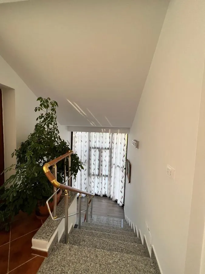 Red Rose Guest House Golem  2*, Golem (Tirana) Albania