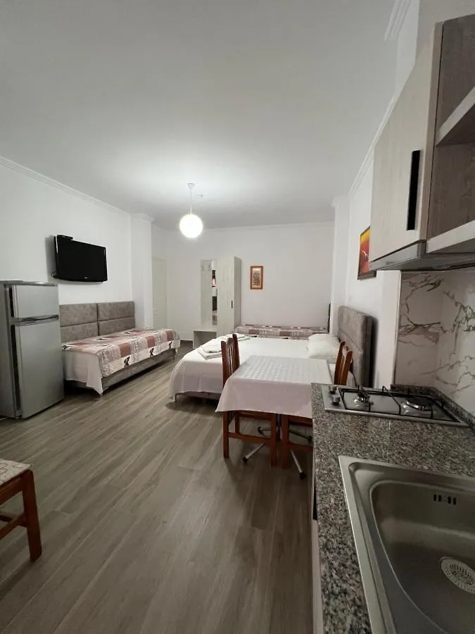 Red Rose Guest House Golem  Golem (Tirana)