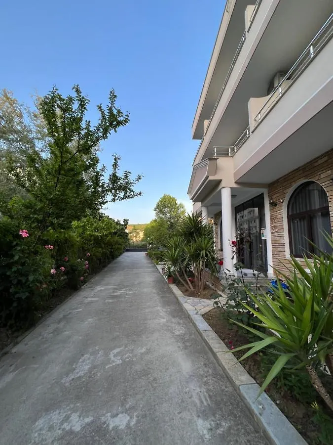 Red Rose Guest House Golem