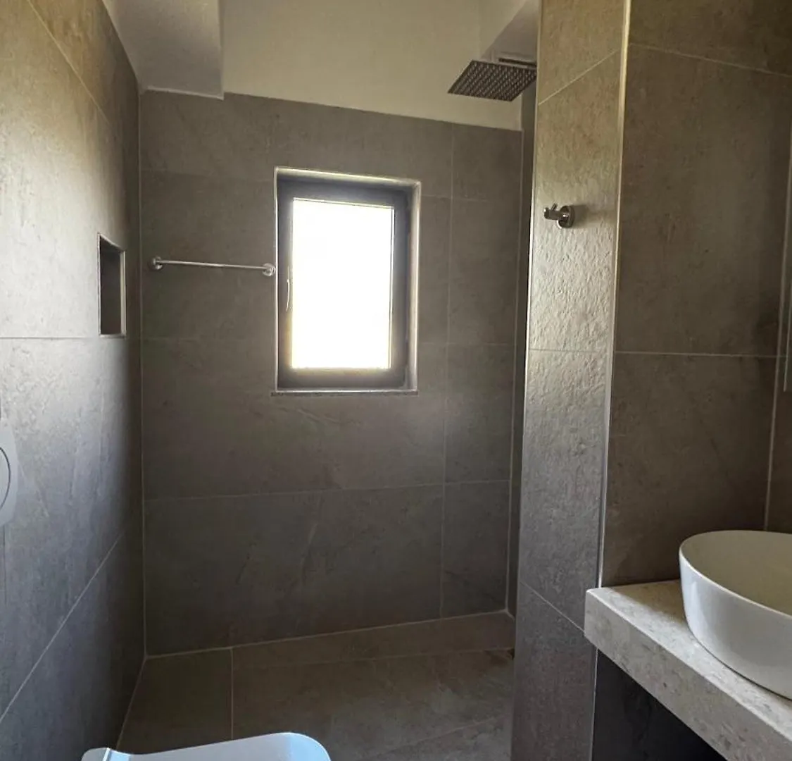 Red Rose Guest House Golem  Golem (Tirana)