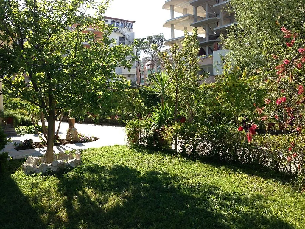 Red Rose Guest House Golem  2*, Golem (Tirana) Albania