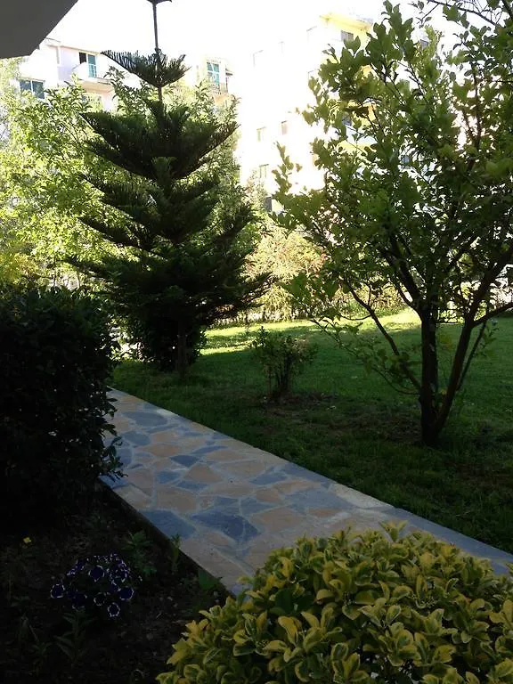 Red Rose Guest House Golem  Golem (Tirana)