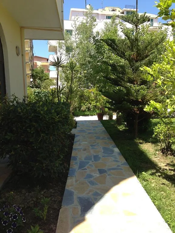 Red Rose Guest House Golem